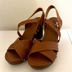 NWOT Brown Sandal Heels